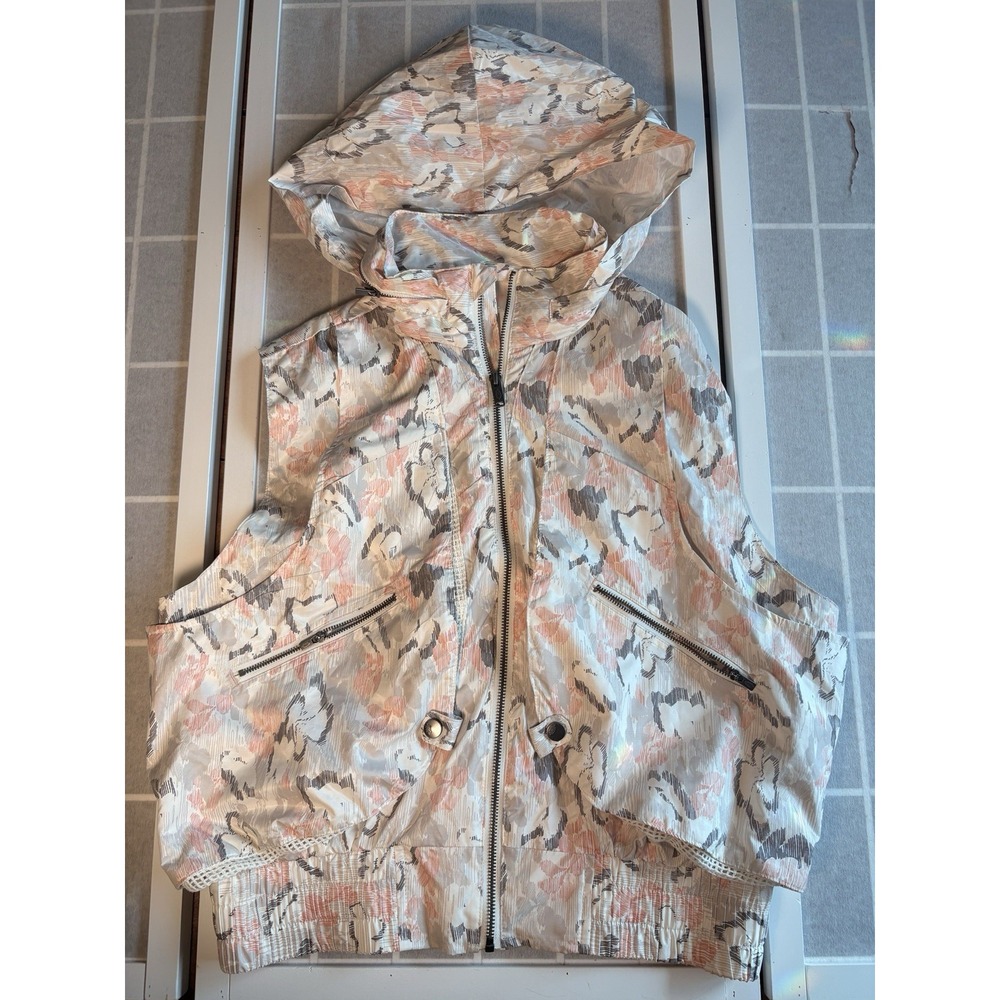 Free People FP MOVEMENT Off The Grid Printed Vest Ivory Floral W/Hood NWT Sz M